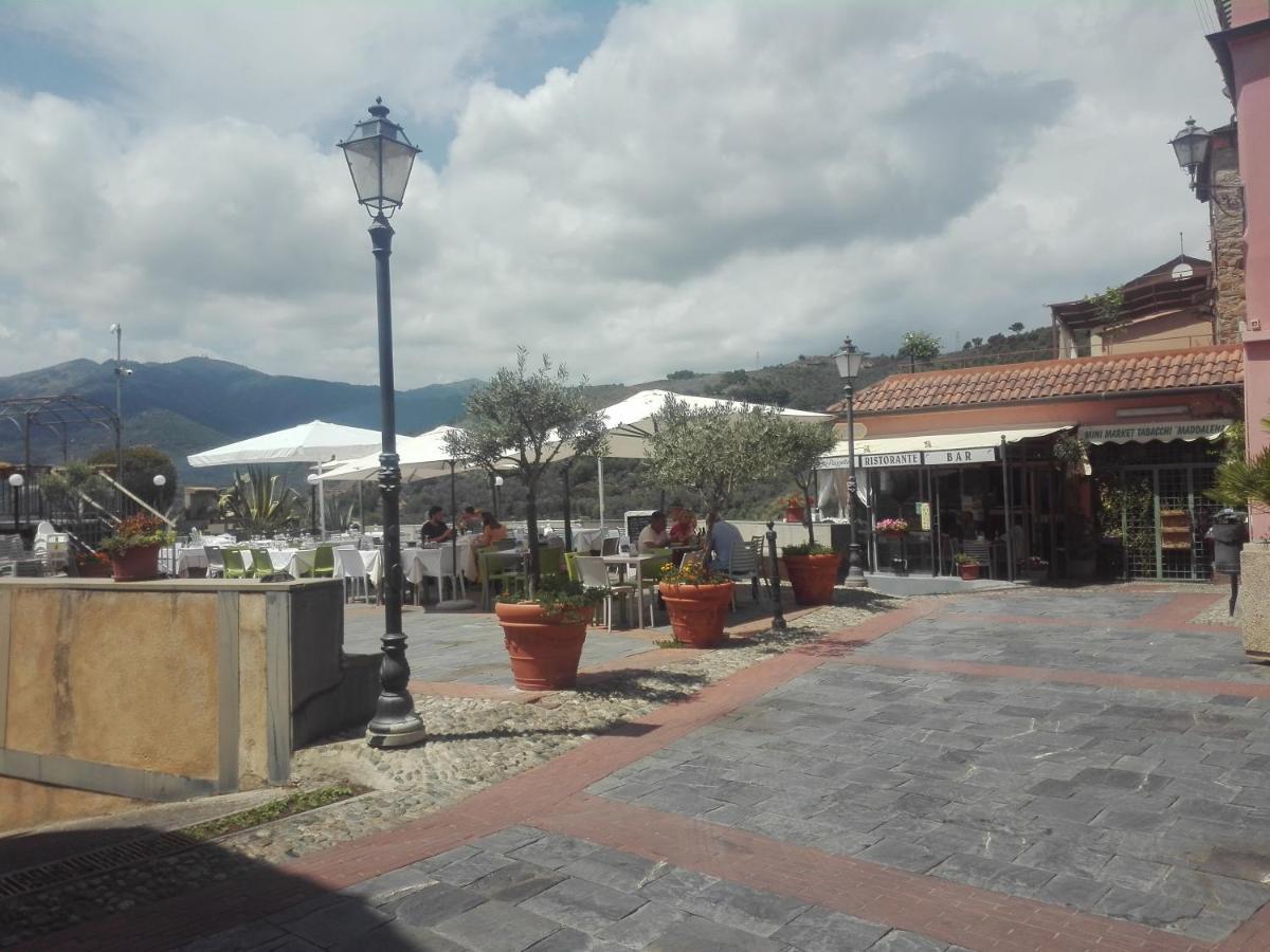 Plan B Apartment Civezza Bagian luar foto