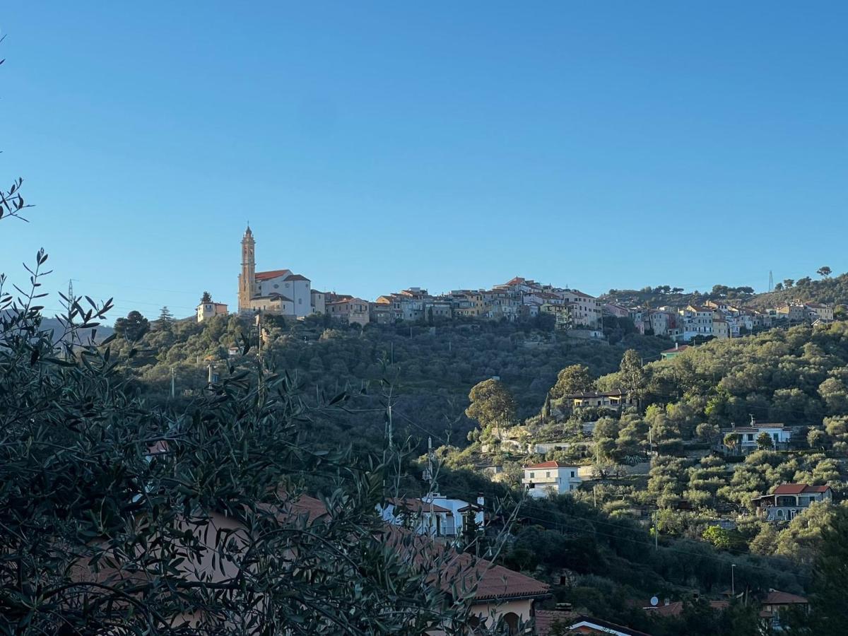 Plan B Apartment Civezza Bagian luar foto